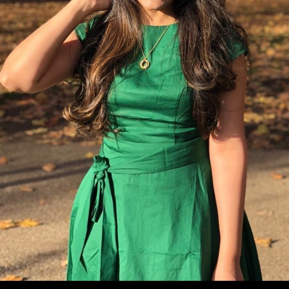 Green vintage look midi dress cap sleeve